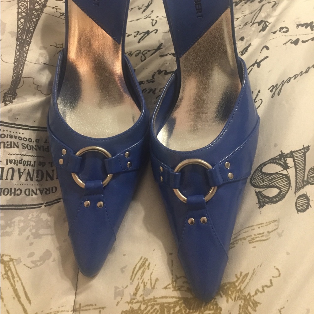 Heels- 8.5